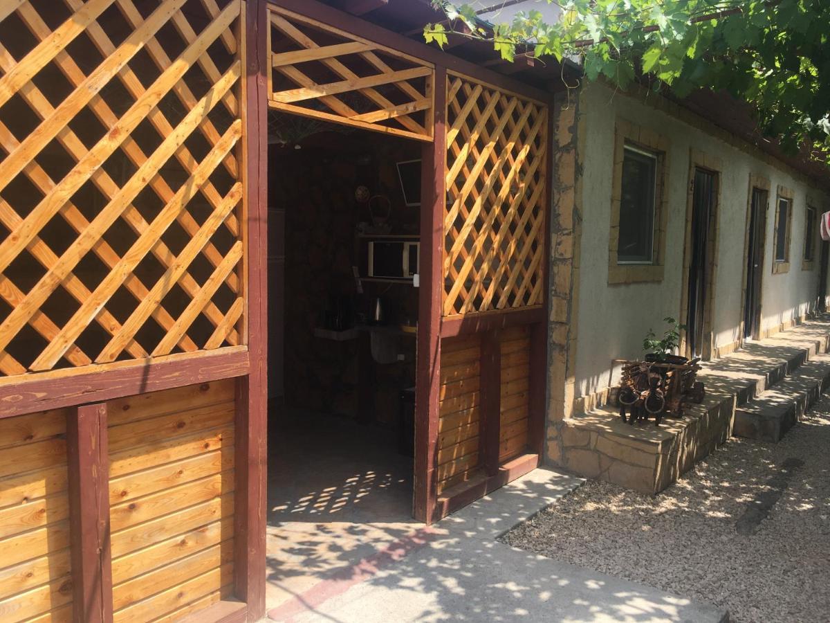 Casa Laura Guest House Корбу Екстериор снимка