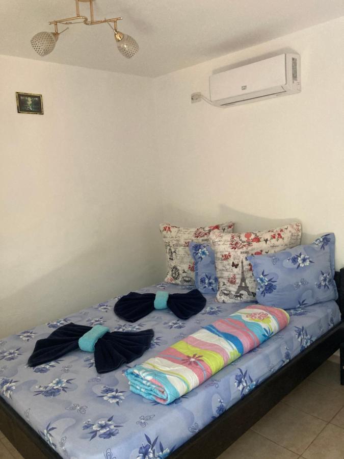Casa Laura Guest House Корбу Екстериор снимка